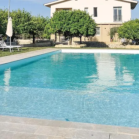 Beautiful In With Outdoor Swimming Pool *